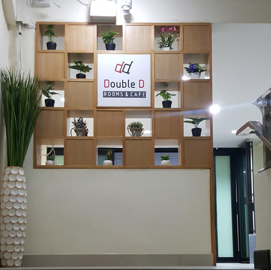 Double D Rooms & Cafe Бангкок Экстерьер фото
